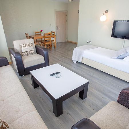 Cilek Marina Otel Çeşme Exterior foto