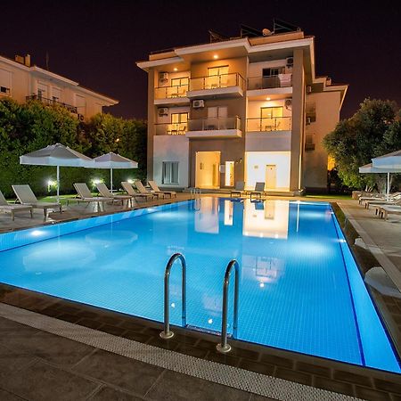 Cilek Marina Otel Çeşme Exterior foto